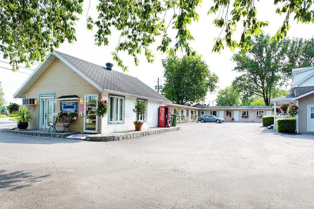 Motel Homeric Квебек Екстериор снимка